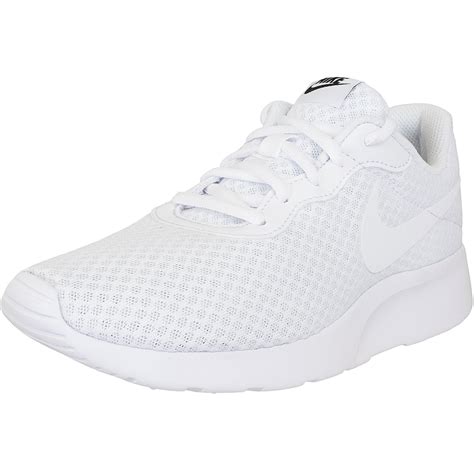 nike tanjun se damen weiß|tanjun women's shoes.